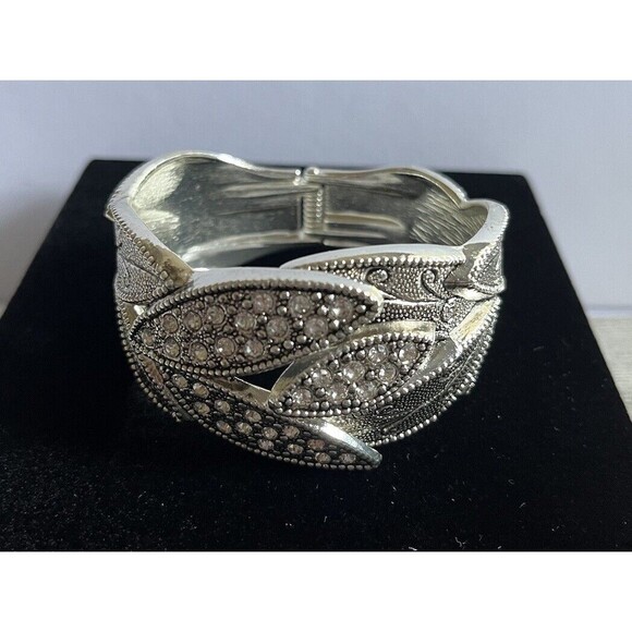 Rhinestone Pewter Leaf Design Hinged Cuff Bracelet 1.5" Wide - Picture 2 of 10